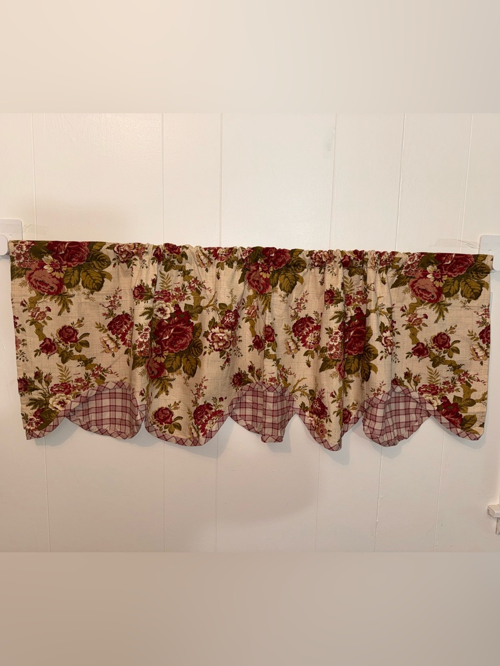 Cottage Core Floral Plaid Curtain Valanve